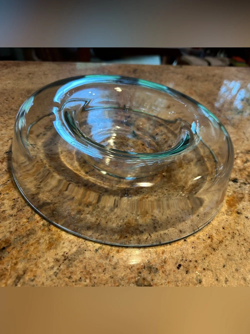 Pyrex France 22 cm 9” Bundt/Jello Mold Glass Baking Ring Aqua Tint  9”wide